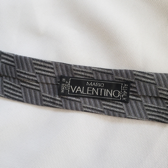 Mario Valentino gray Silk Tie - Picture 5 of 9
